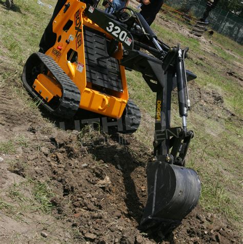 small digging machines for rent